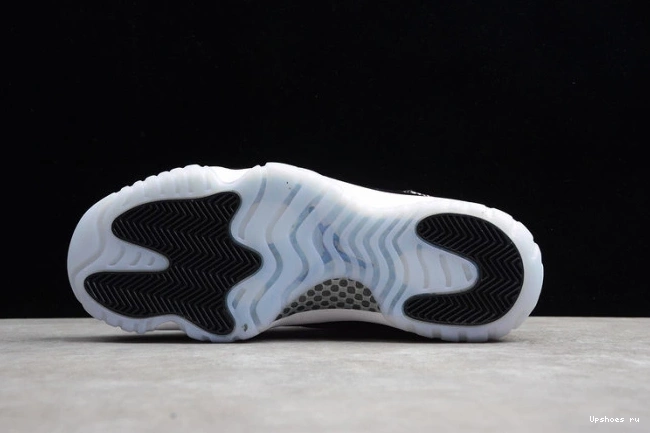 AIR 11  'Emerald' Low Retro Jordan 528895-145 1111